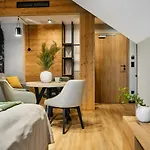 Tatra Nest - Apartamenty Z Jacuzzi I Spa *