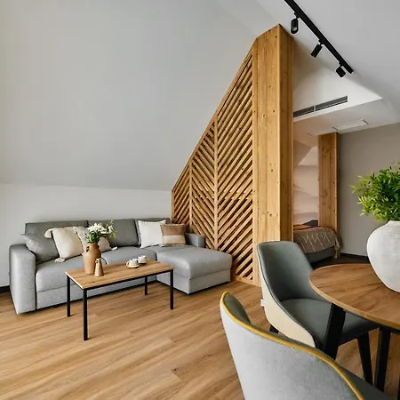 Tatra Nest * 비아위 두나예크