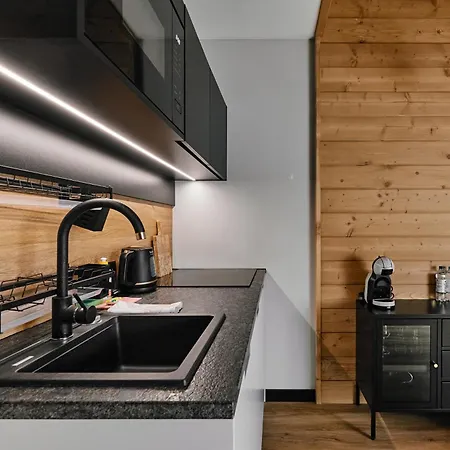 Tatra Nest 아파트 *